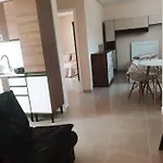 Casa Com 2 Quartos Nos Ingleses