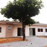 Casa Com 2 Quartos Nos Ingleses