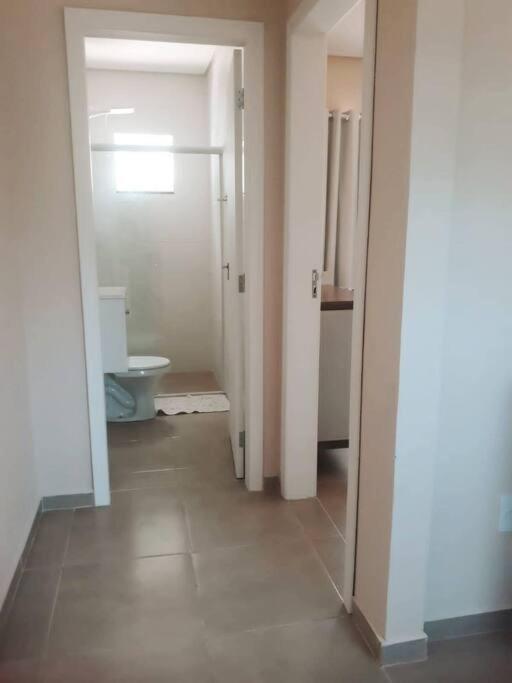 Casa Com 2 Quartos Nos Ingleses *